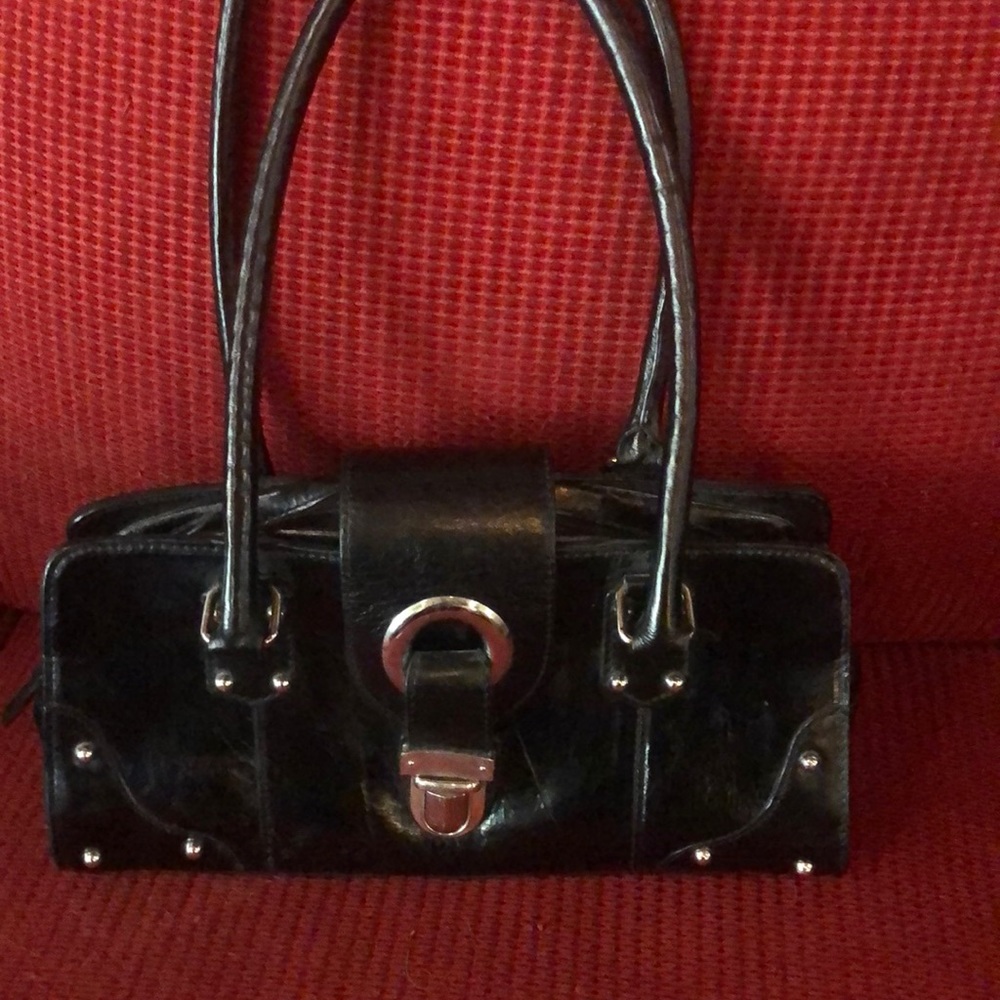 Black zip shoulder bag silver hardware